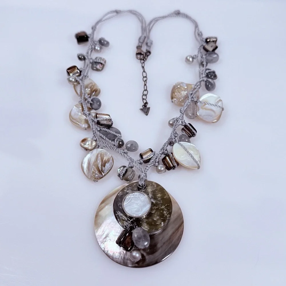 Silpada Necklace Boardwalk Sterling Silver Mother of Pearl Quartz Shell N2098